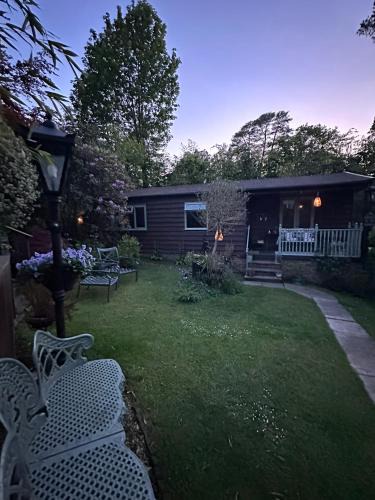 West Chiltington House | The Cabin, Roundabout Lane