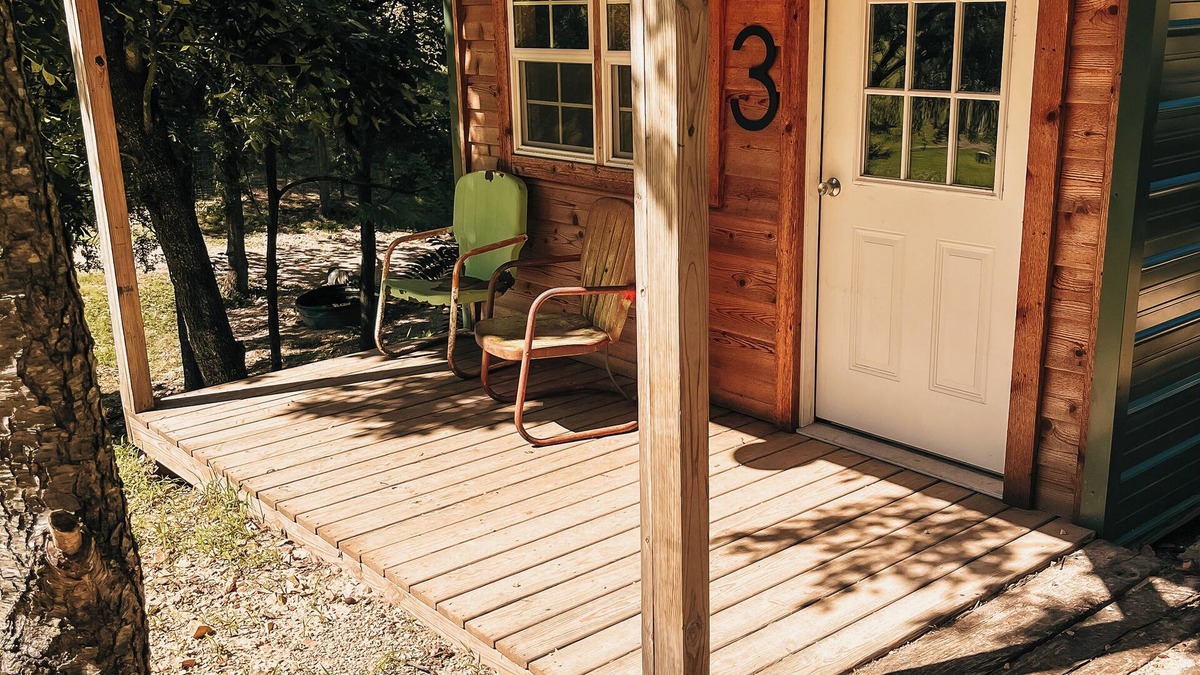 Iron Post Cabin | The Cabins at Bent Pine Ranch ~ Cabin #3