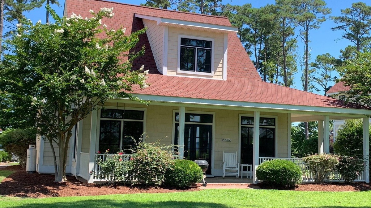 Hobucken House | The Cala Lily: A Luxury Water Access River Beach Home with Wraparound Porch