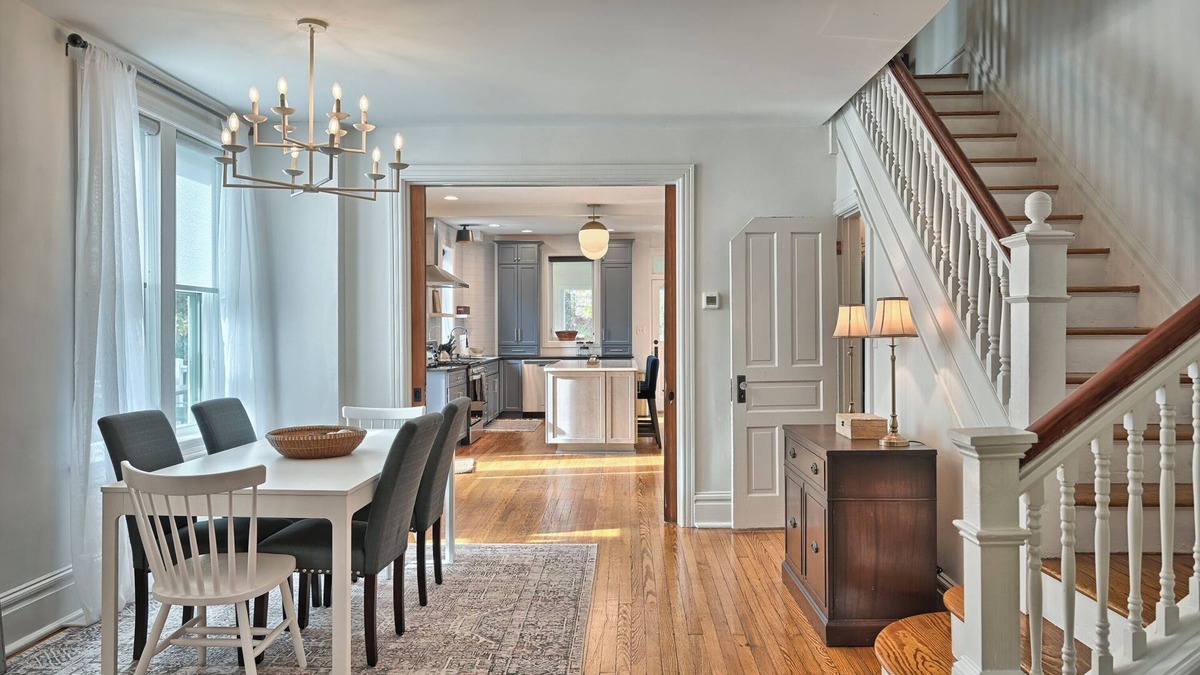 Camp Hill House | The Camp Hill House - airy, elegant, comfortable