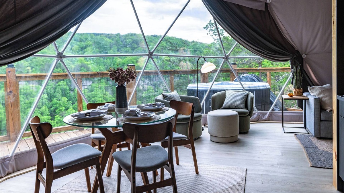 Pikeville House | The Canyon at Pond Creek