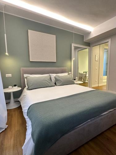 Sesto Calende Apartment | The Captain's Apartments SIROCCO - CITY CENTER Leonardo Academy