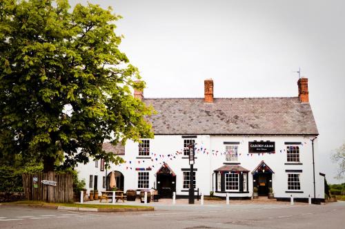 Tilston Hotel | The Carden Arms