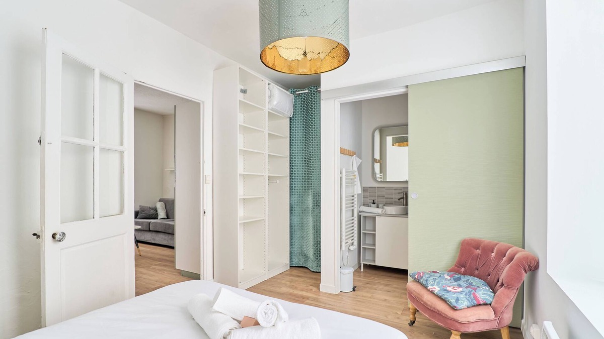 Decre-Cathedrale Apartment | The Carmes lodge in the heart of Nantes WIFI