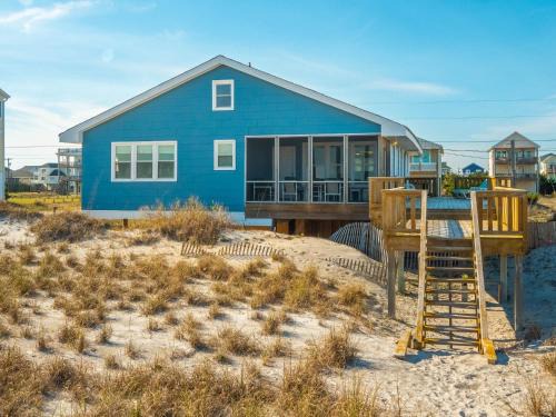 Topsail Beach House | The Caroline