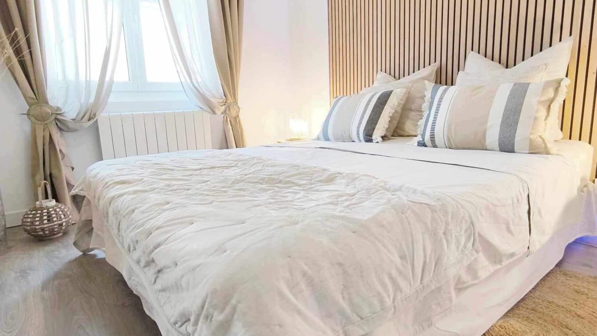 Charleville-Mezieres Apartment | The Carolo suite