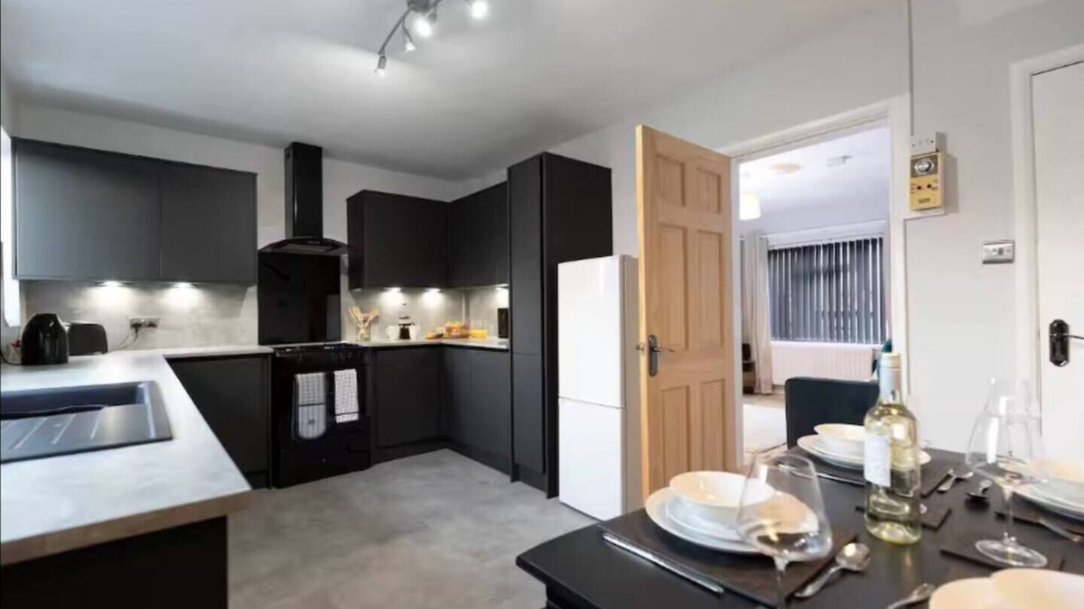 Hartlepool House | The Carrick | Close to Beach & Golf Course