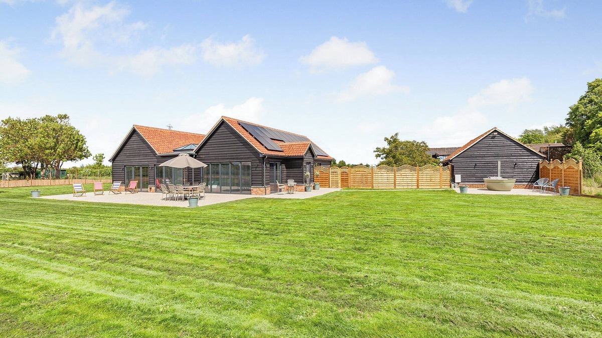 Rochford Cottage | The Cartlodge - UK48579