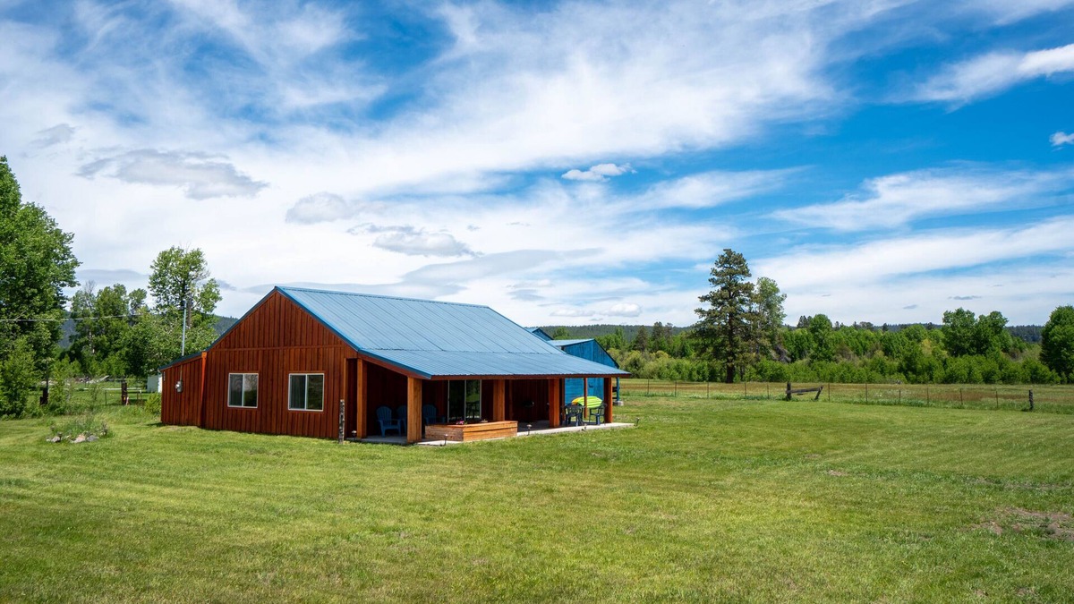 Fort Klamath House | The Cascade Mountain-View Retreat
