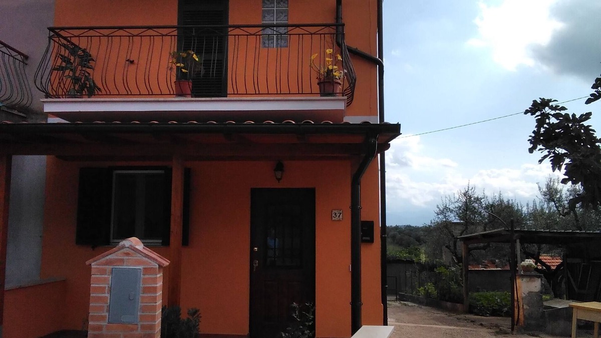 Montopoli di Sabina House | The Casina del Ponte Sfondato
