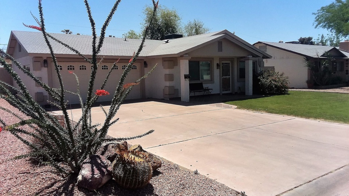 Mitchell Park West House | The Casita - Modern 3-bdrm, 2-bath, Walk to Asu, No Added Fees