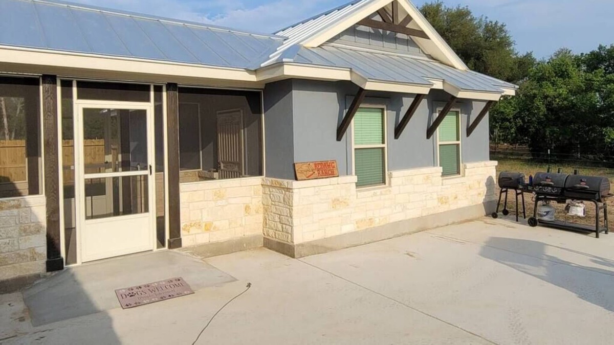 Sutherland Springs Apartment | The casita @ Redawg Ranch