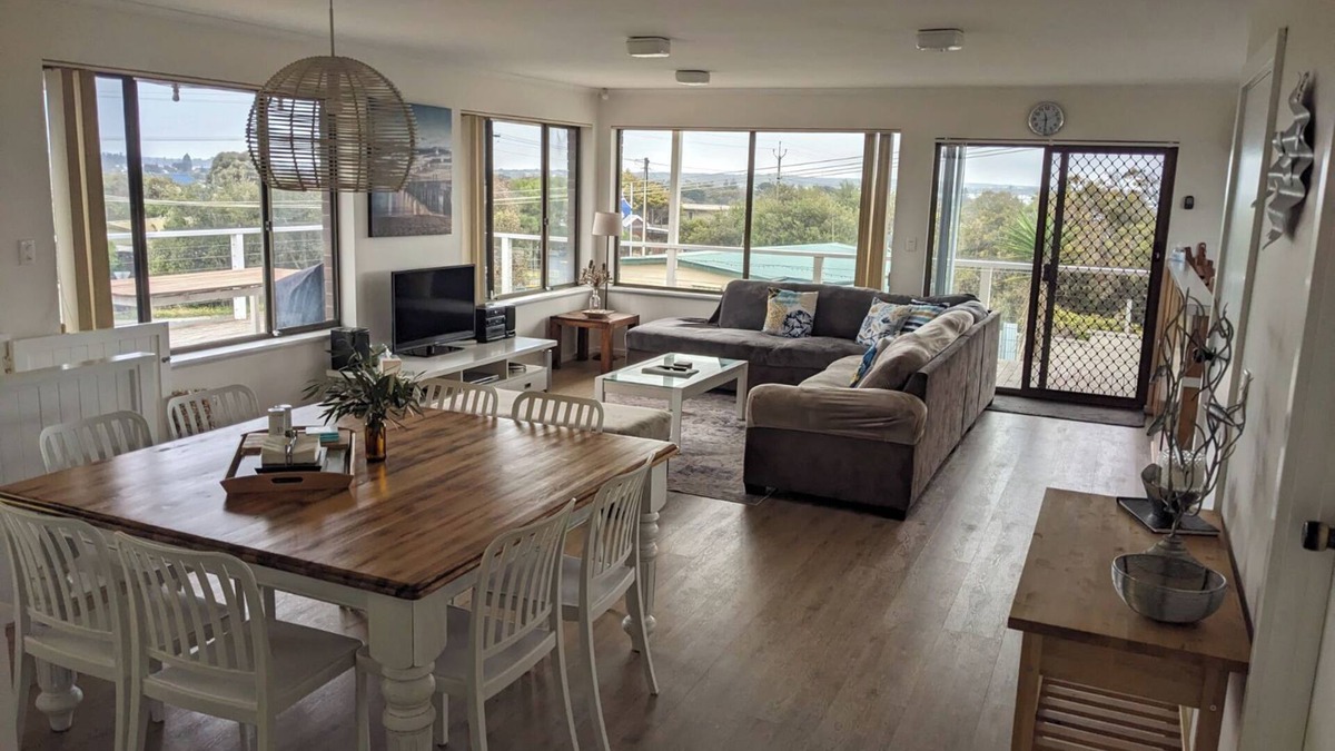 Goolwa Beach House | *THE CASTLE* Family & Pet Friendly