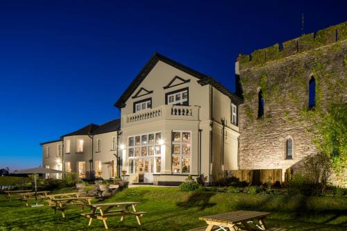 Brecon Hotel | The Castle Of Brecon Hotel, Brecon, Powys - The Coaching Inn Group