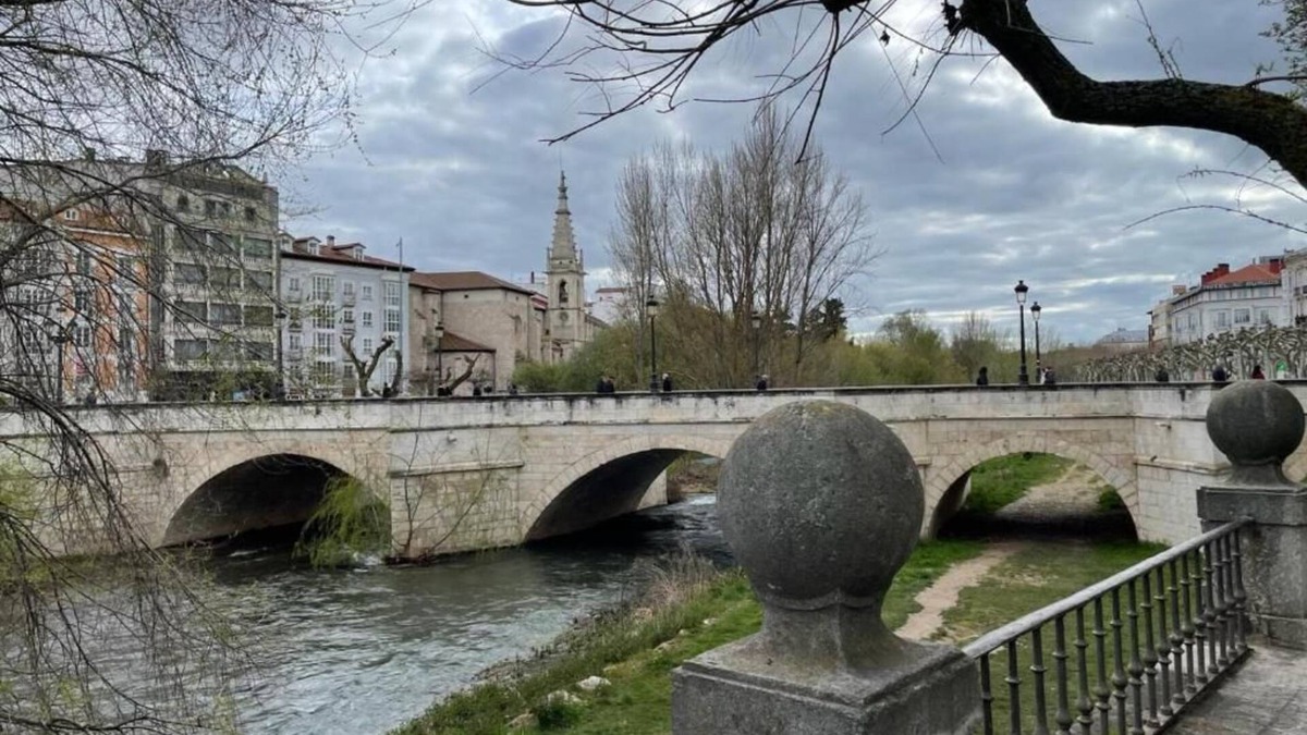 Burgos Apartment | THE CATHEDRAL'S FAROLILLO vut09/251