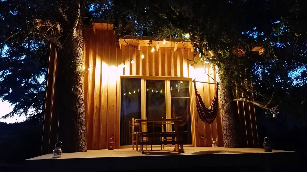 Saint-Arailles Cabin | The Cedar.