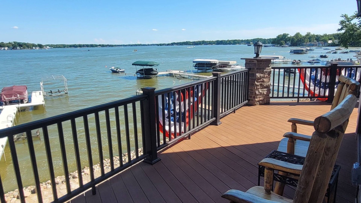 Cedar Lake House | "The Cedar Lake Escape " is a lakeside retreat offering 5 bedrooms and 3 baths.
