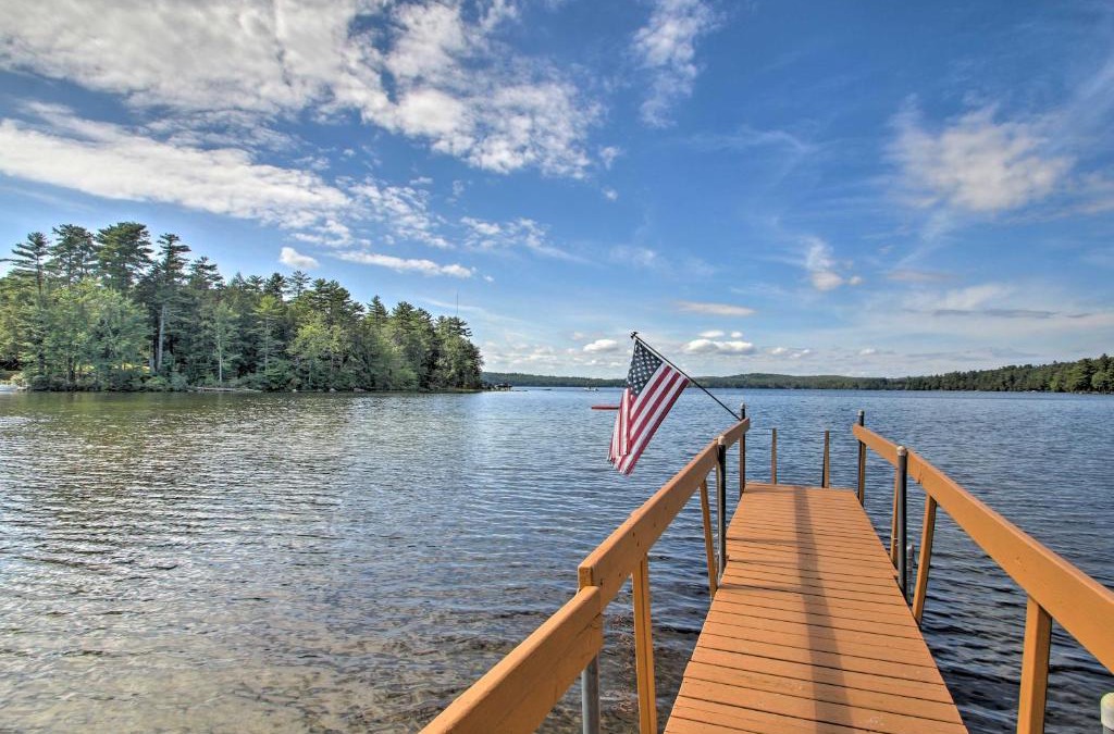 Raymond House | The Cedars Cabin with Beach Access on Panther Pond