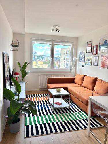 Juh Apartment | The Central Corner
