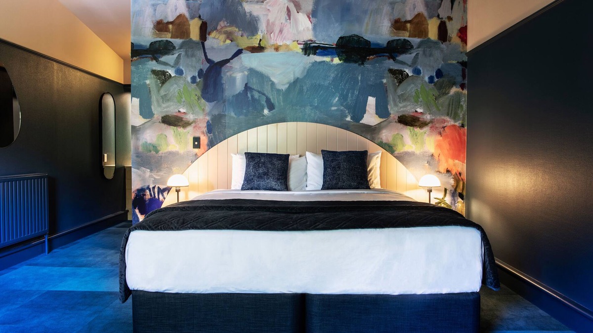 Queenstown City Centre Cabin | The Central Hotel Queenstown, A Naumi Chapter