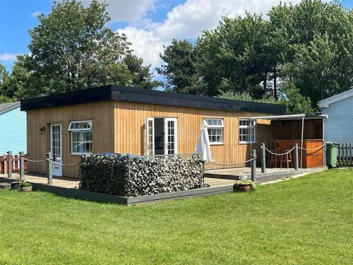 Grimsby Ski Chalet | The Chalet by Hip Haus