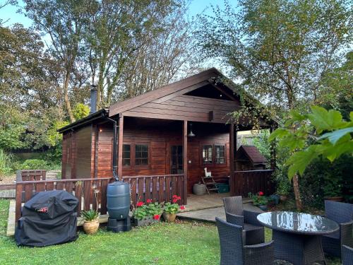 Penally Ski Chalet | The Chalet @ Giltar Grove Country House