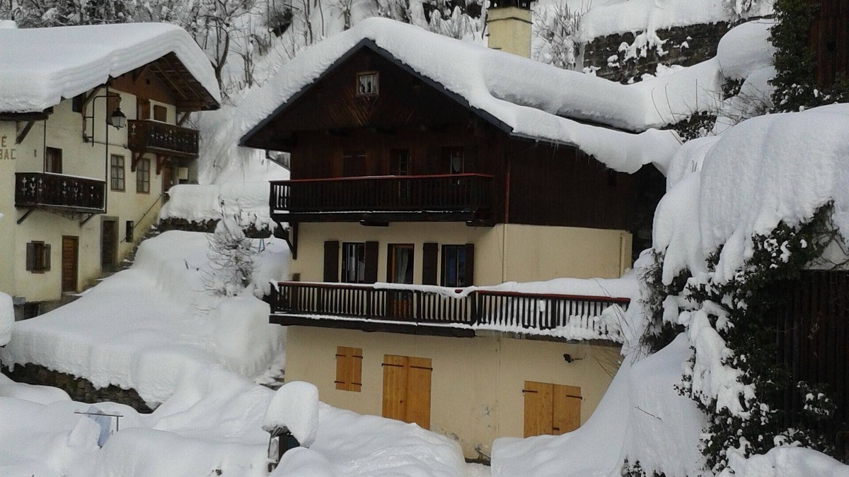 Hery-sur-Ugine Ski Chalet | THE CHALET OF HAPPINESS