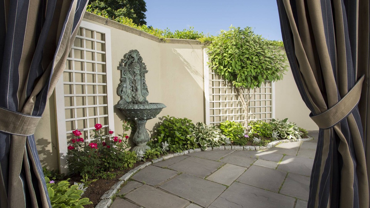 Cliff Walk Hotel | The Chanler at Cliff Walk