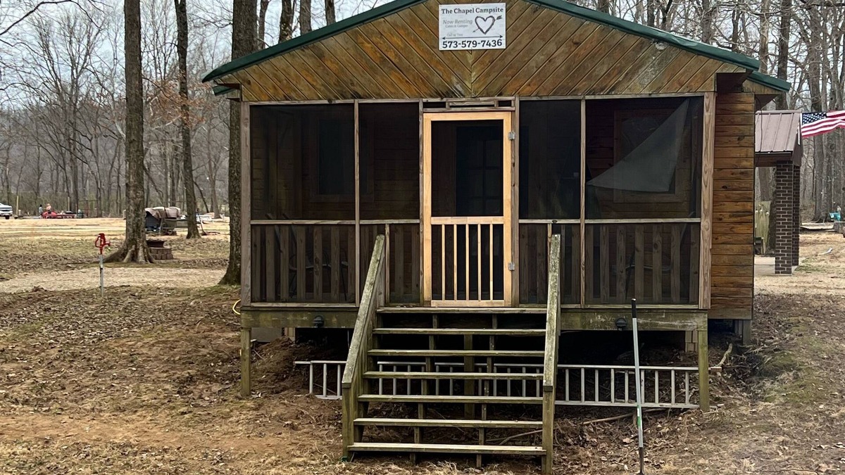 Grassy Cabin | The Chapel Cabin at Twin Bridges Campground