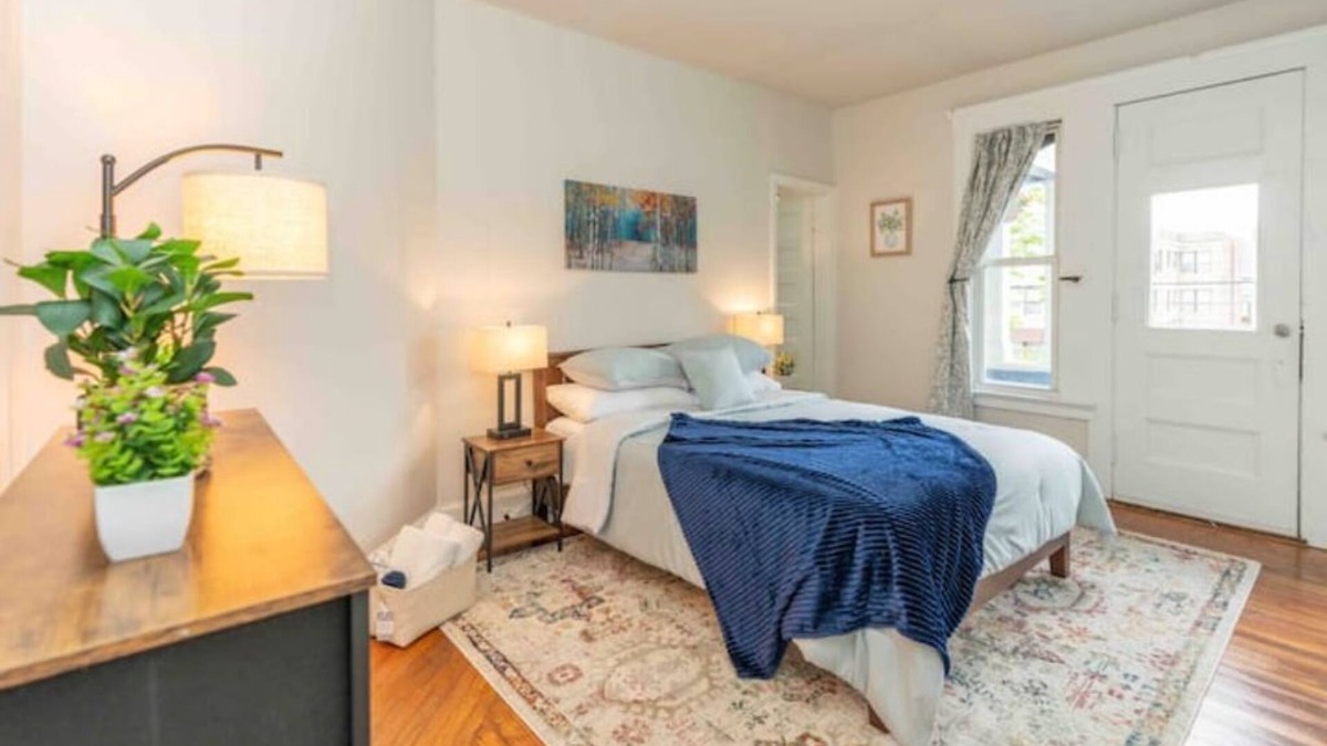 New Haven Apartment | The Chapel Inn