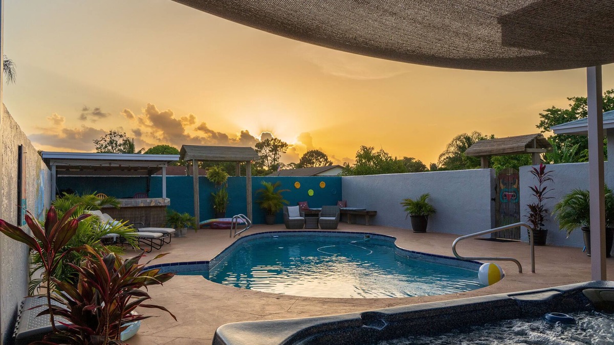 Royal Palm Beach House | The "Chardonnay Resort" Luxury home with pool/spa