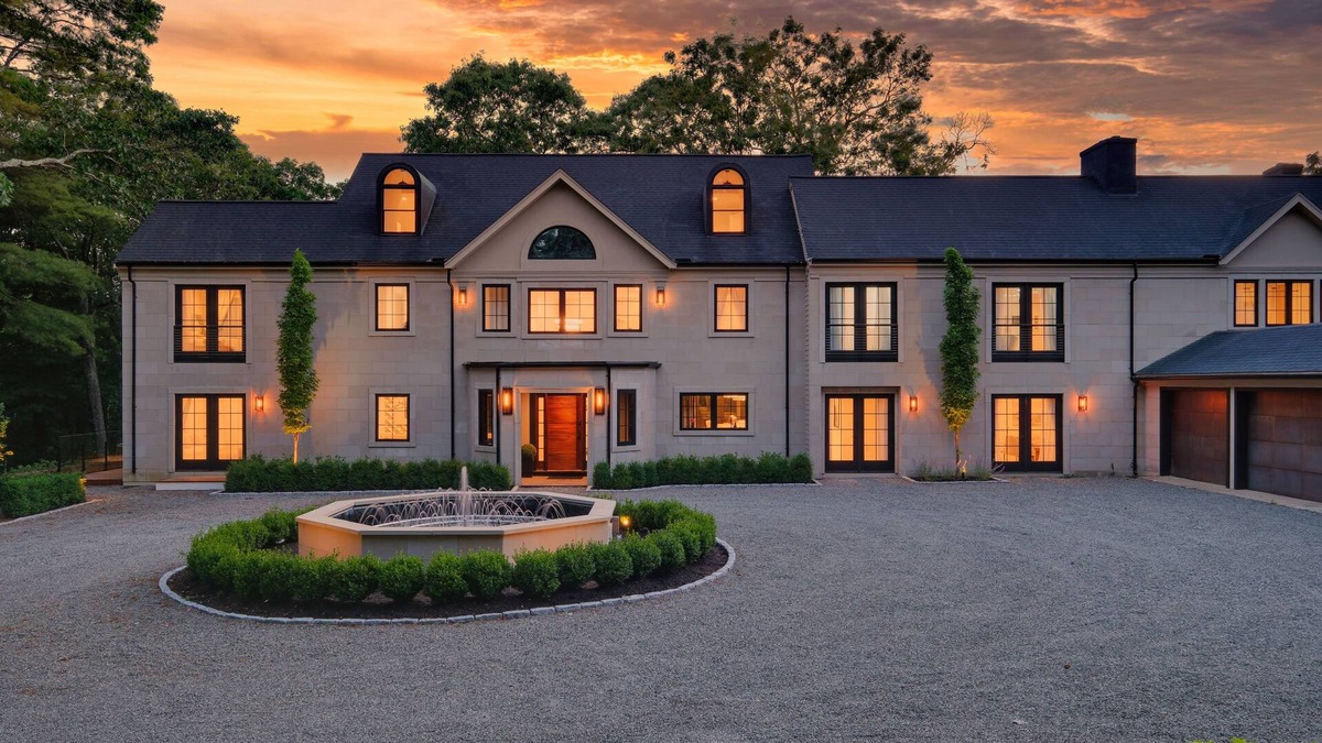 Dedham House | The Charles Chateau | Boston Mansion | Sleeps 14+
