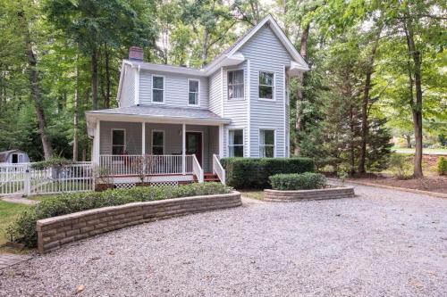 Green Valley House | The Charming Retreat at At Cascade on the creek
