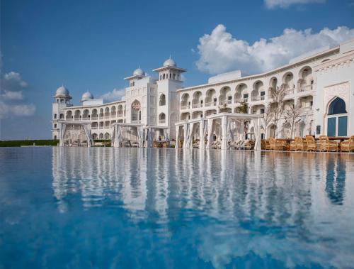 West Bay Resort | The Chedi Katara Hotel & Resort