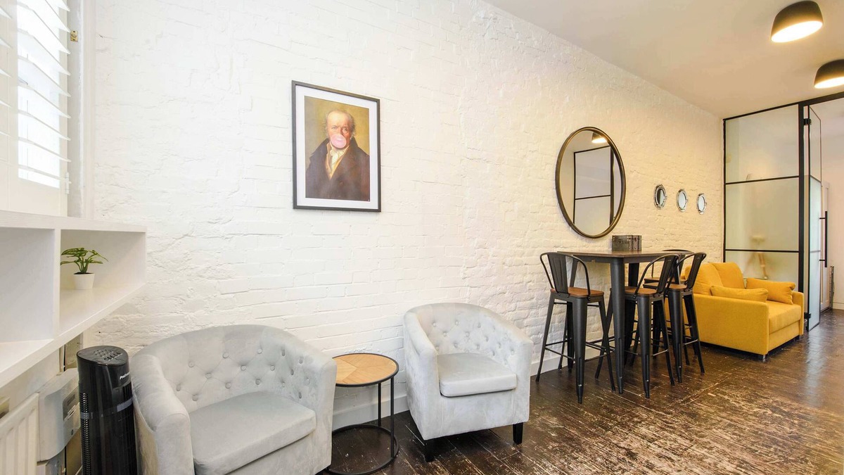 South Bank Apartment | The Cheeky Hideaway - Borough - by Frankie Says