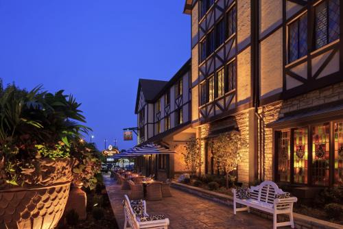 Richmond Heights Hotel | The Cheshire
