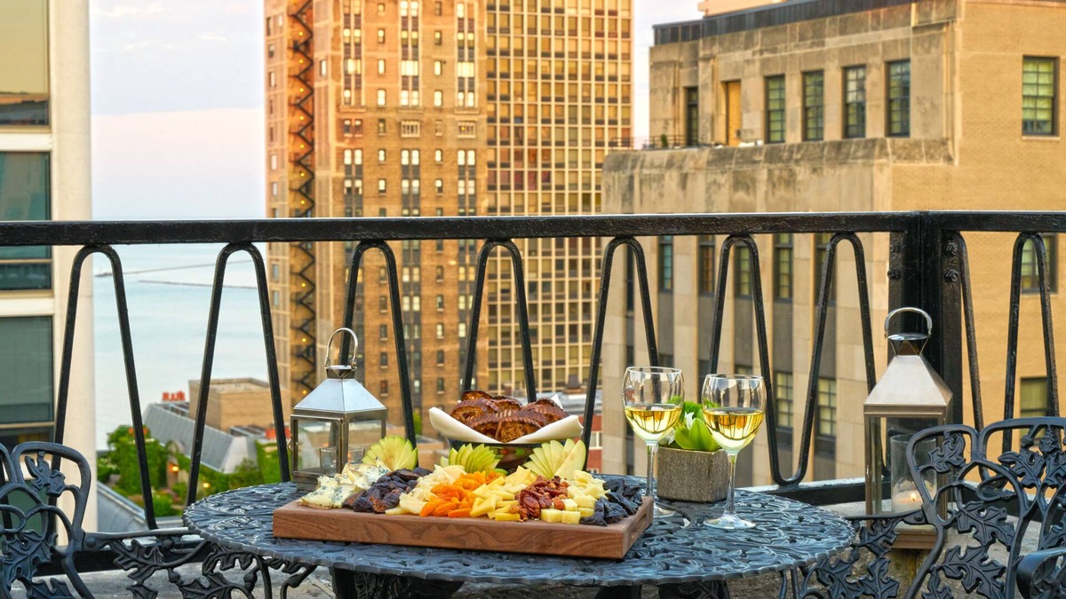 Gold Coast Hotel | The Chicago Hotel Collection Ambassador Gold Coast