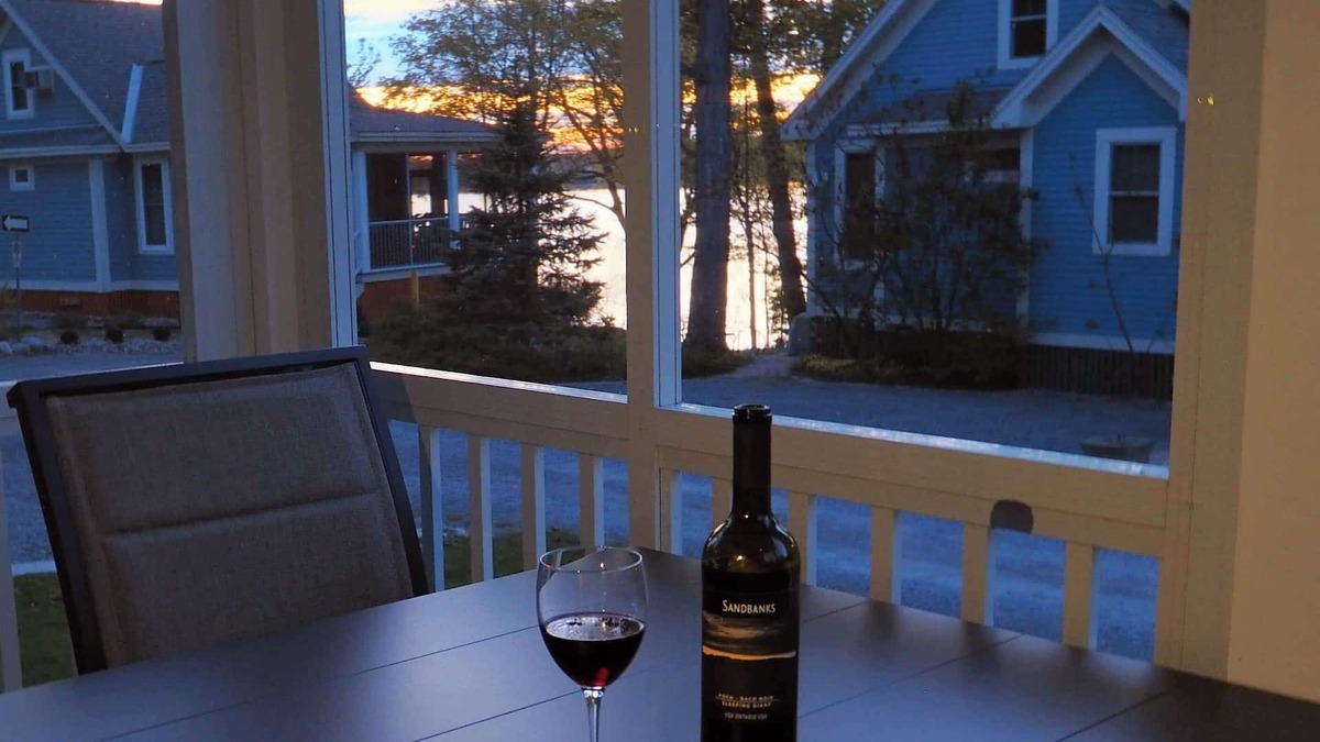 Cherry Valley House | The Chickadee - 21 Farm View