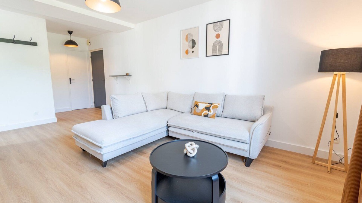 Francueil Apartment | The Choir of Francueil - T2 with a View