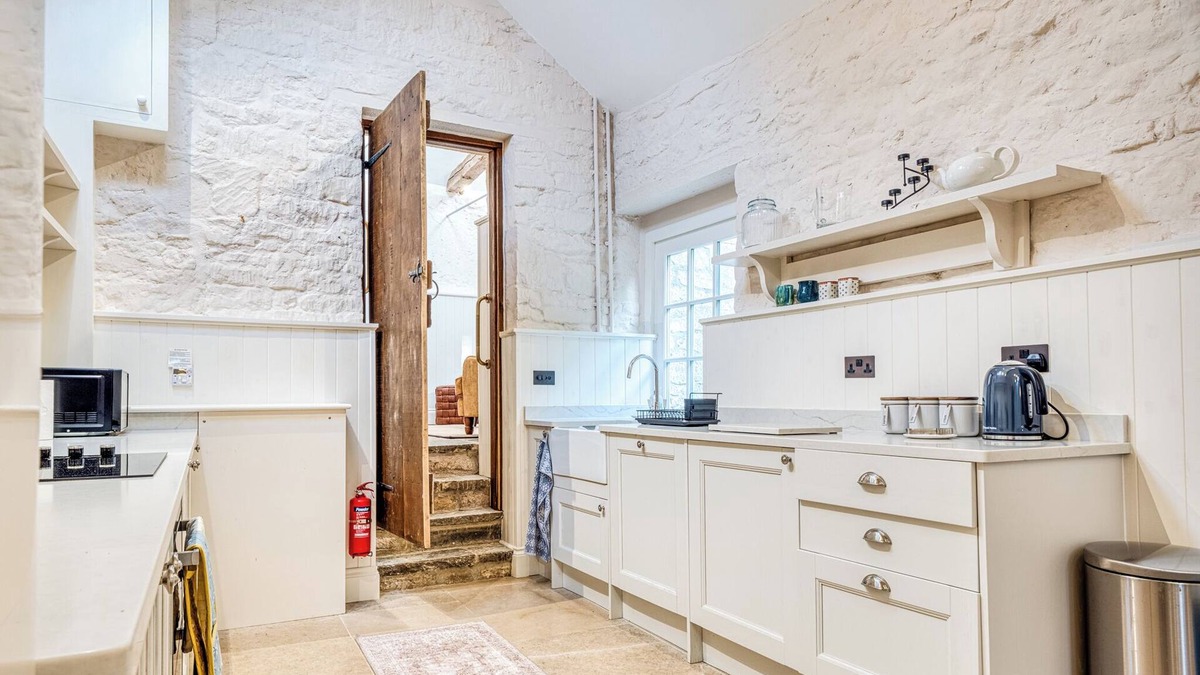 Newton St Loe House | The Cider Barn - Gorgeous 2BD Near Bath