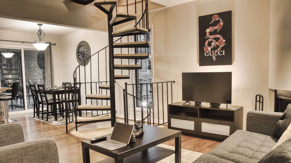 East Walnut HIlls House | The Cincy Hideaway, <5min to Downtown