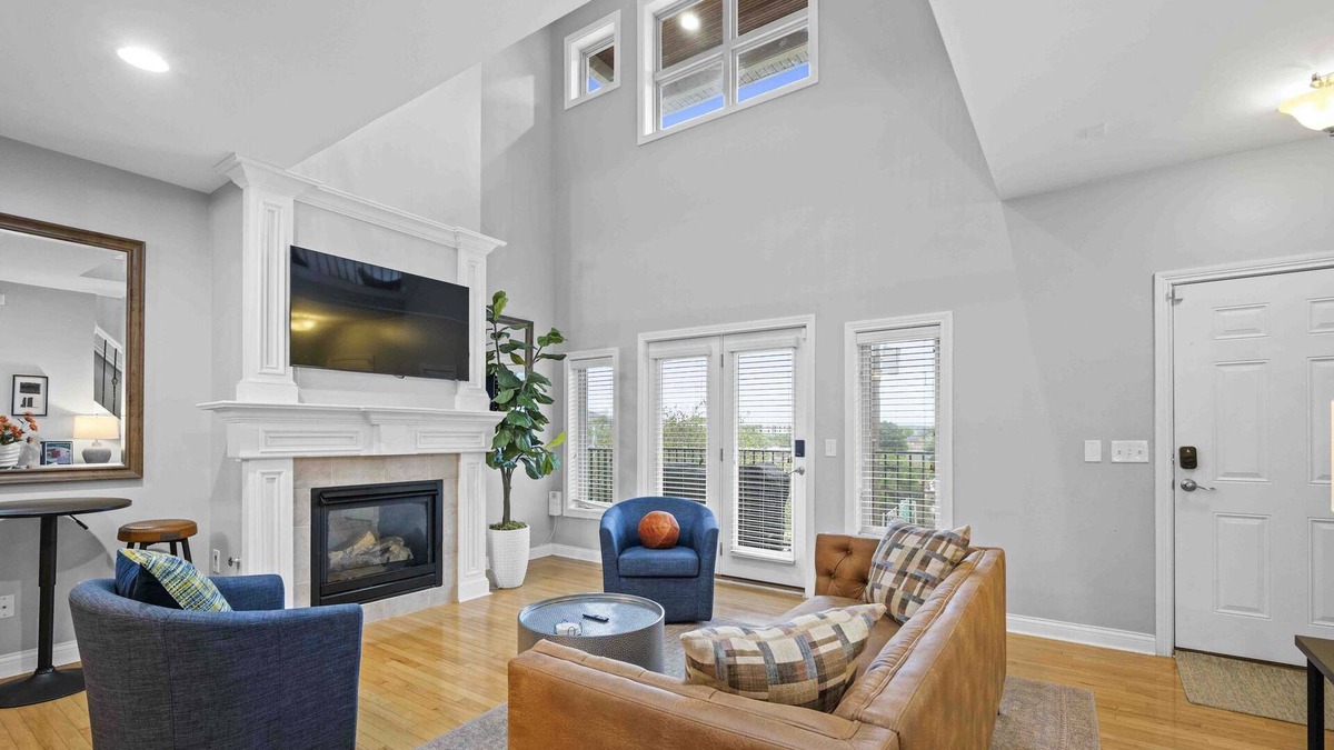 Covington Condo | The Cincy Staycation - City Views