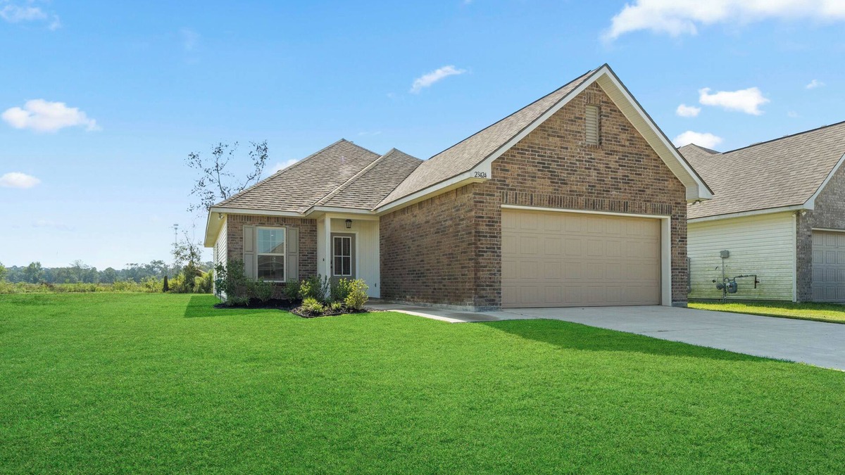 Denham Springs House | The Cinder Way-LSU and NOLA access