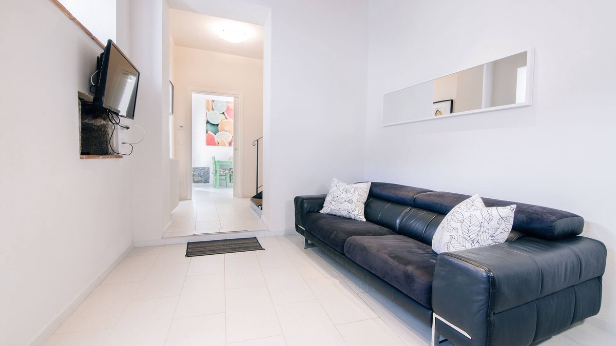 Uzzano Apartment | The Citrus Village - Bergamot