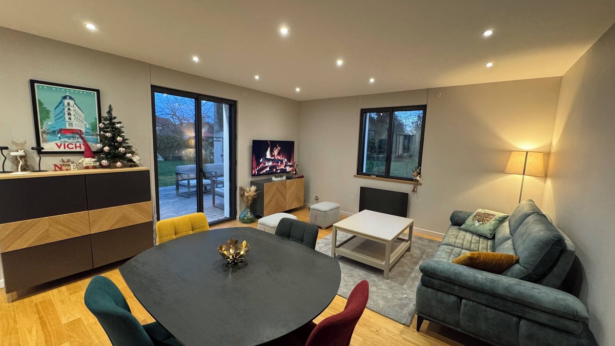 Gannat House | The city in the country