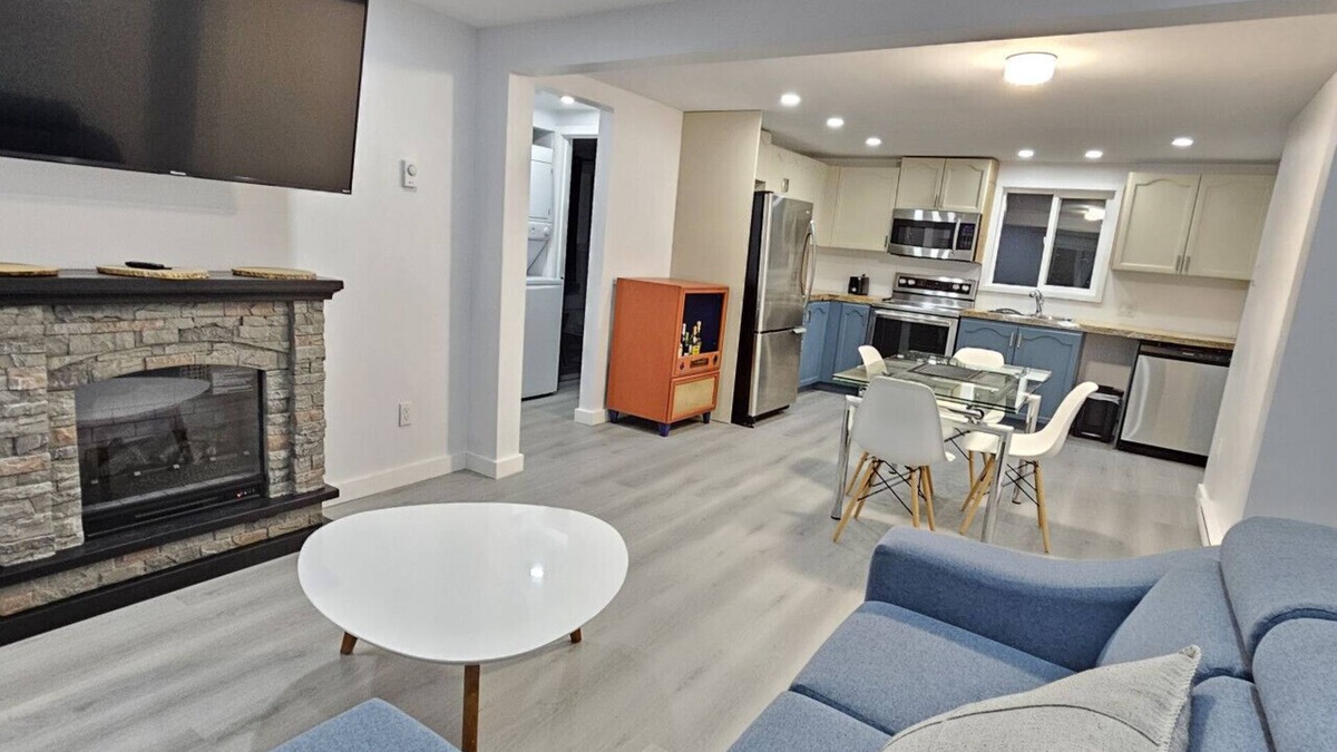 Templeton Apartment | The City Retreat in Gatineau