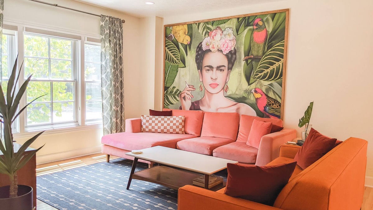 Detroit - Shoreway House | The Cleveland House - A Colorful Retreat Near Lake & Stadiums