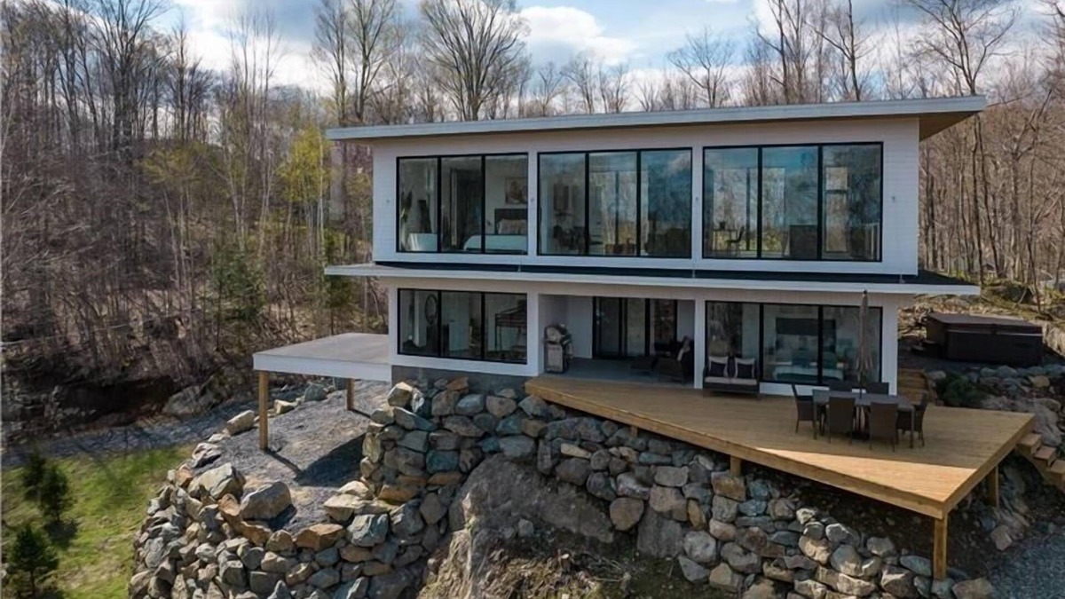 Austin Villa | |The Cliff|