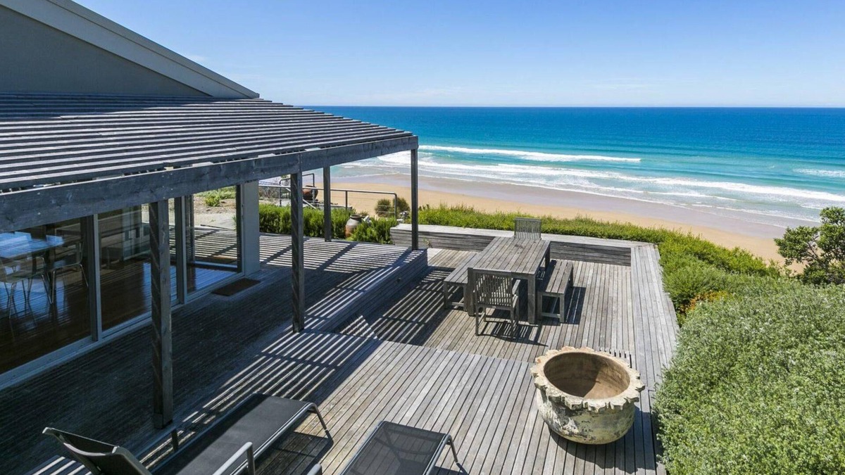 Fairhaven House | The Cliff's Edge - On the Edge at Fairhaven & Very Big Views & WIFI