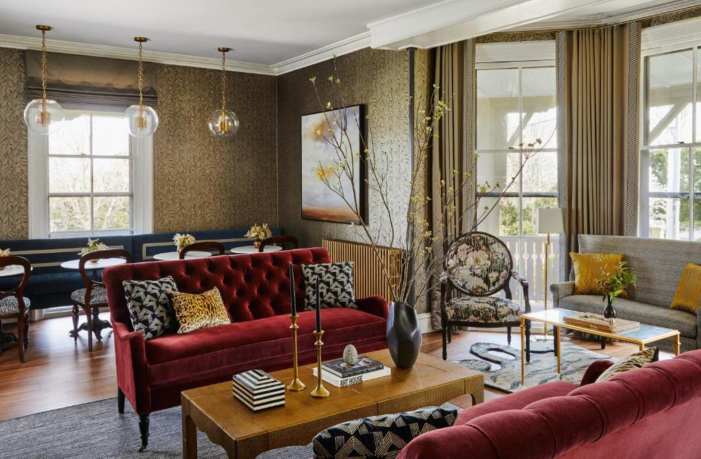 Cliff Walk Hotel | The Cliffside Inn
